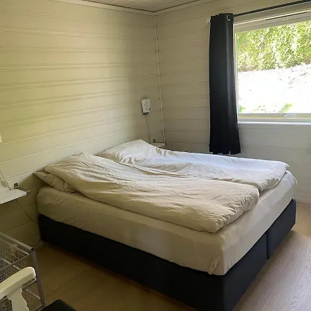 Large House By The Sea برغن