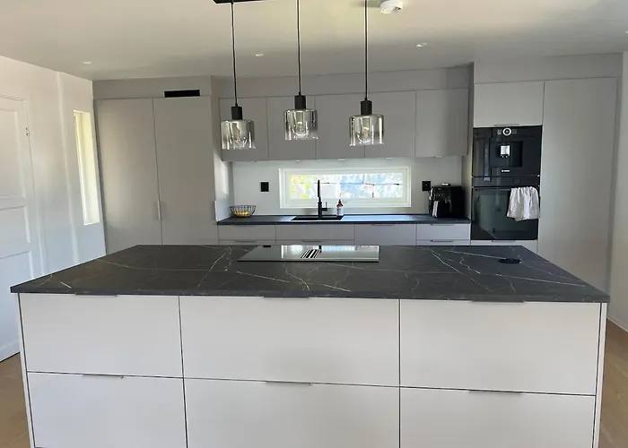 Large House By The Sea Сasa de vacaciones Bergen